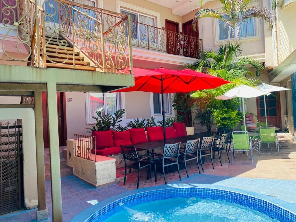 Hotel Primavera Boutique 圣佩德罗苏拉 外观 照片